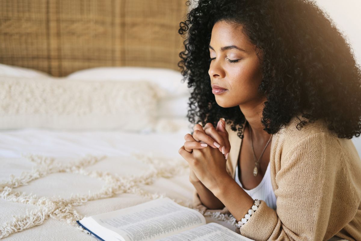 7 Reasons Why We Pray and Desperately Need to For a Deeper Connection with God